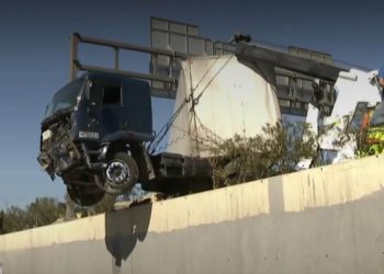 Diputada Bello exige acciones inmediatas ante el deterioro de la infraestructura vial en comunas del Distrito 6