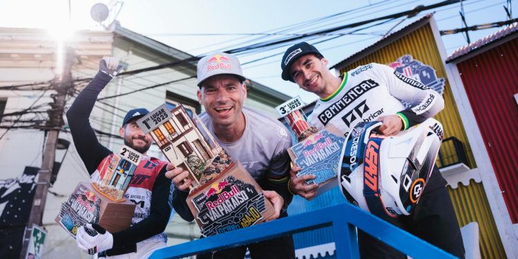 Nuevos cortes de energía eléctrica complican a la Región Metropolitana en «súper lunes»