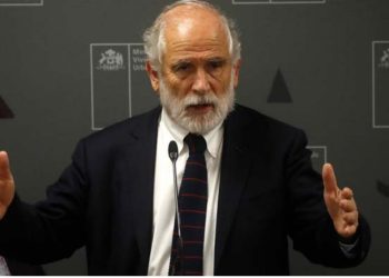 Ministro Montes indica que se han asignado 2.650 subsidios por reconstrucción en Valparaíso tras incendio de 2024