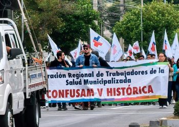 Trabajadores de la salud municipal marcharon en Viña del Mar