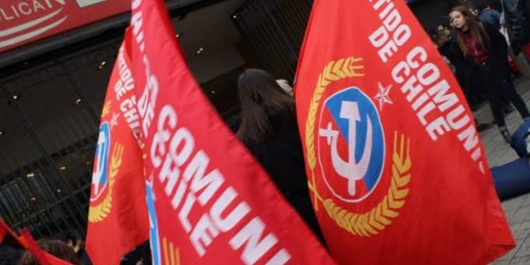 Marcha de jubilados y barras bravas en Argentina deja al menos 20 heridos y más de 100 detenidos