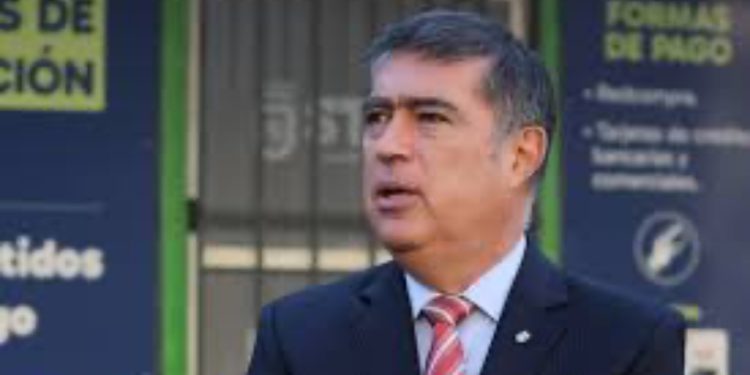 Alcalde Mario Desbordes presentó querella contra Cariola y Hassler por «tráfico de influencias»