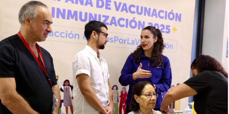 Dos hombres son asesinados a balazos en el centro de Santiago