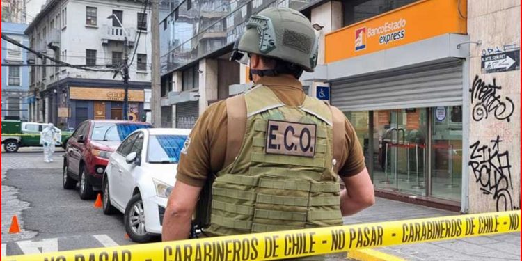 Un liceo destruido y decenas de viviendas quemadas deja saldo de gigantescos incendios en el sur