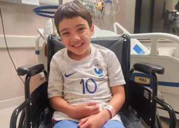 Niño chileno de 10 años lucha para salvar su vida debido a que es el único caso en Chile con mutación PolG