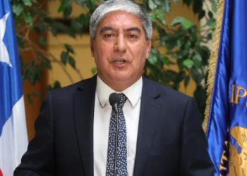 Bus Red cae a la Autopista Central tras accidente y deja once personas lesionadas