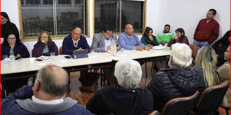 Anuncian mesa de trabajo para abordar problemáticas de sector rural en Quintero