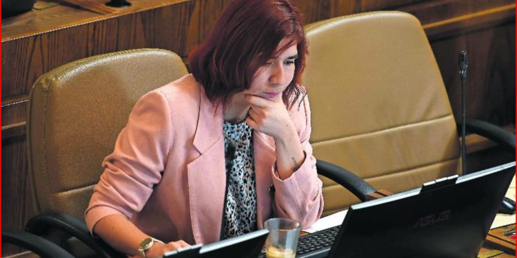 Claudio Bravo se transforma en viral tras increpar a conductor ebrio en la Ruta 5