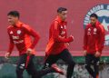 Gareca prueba probable formación de Chile para enfrentar a Argentina por Clasificatorias