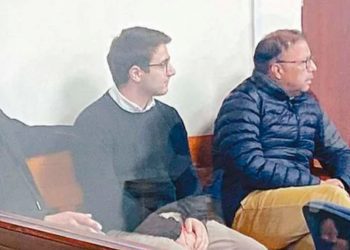 Tribunal aclara que Alcalde de Concón sigue formalizado y fijó nueva audiencia para su hermano