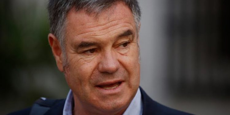 Presidente del Senado Manuel José Ossandón propone avanzar en un nuevo régimen para dieta de expresidentes