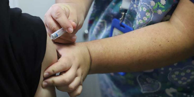 Vacunación contra la Influenza se abre a todo público