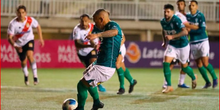 Wanderers ganó 2 a 1 a Copiapó cerrando el primer semestre