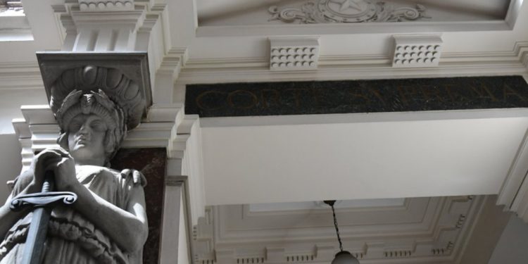 Instruyen sumario administrativo por mancha de petróleo en caleta El Membrillo