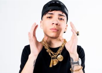 Cantante Urbano Jairo Vera queda en prisión preventiva acusado de violación de menor de edad