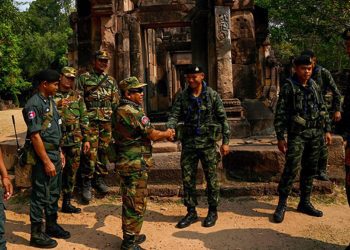 Soldados de Camboya y Tailandia se enfrentan a disparos en zona fronteriza