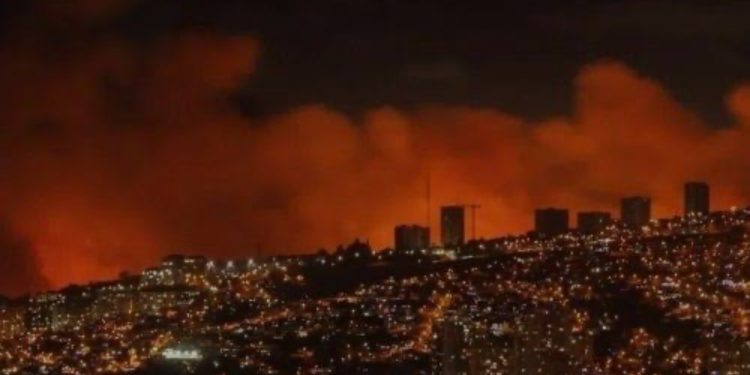 Fiscalía presenta acusación contra nueve acusados del megaincendio en el Gran Valparaíso
