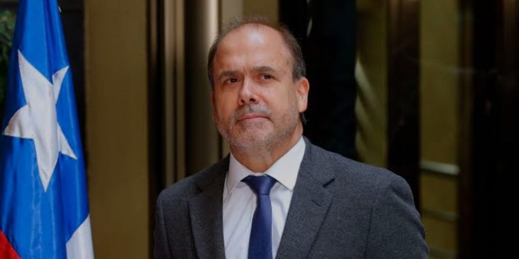 Detienen a asistente de párvulos acusada de quemar y agredir brutalmente a su hijo en Llolleo