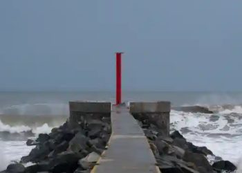 Graves daños deja terremoto 8,8 y posterior tsunami que afectó a Rusia