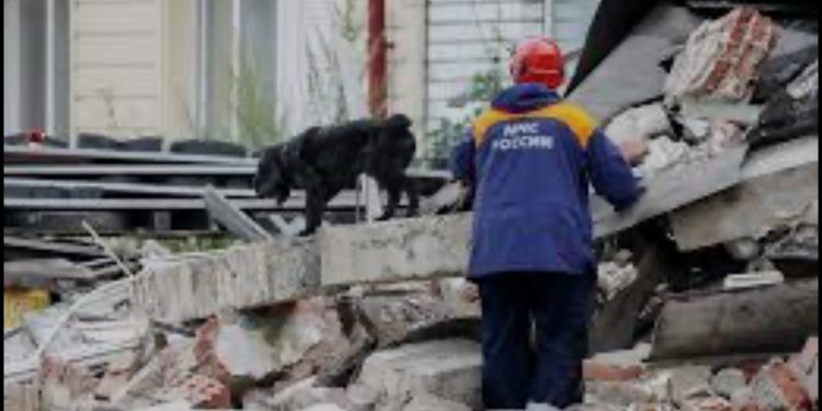 Graves daños deja terremoto 8,8 y posterior tsunami que afectó a Rusia