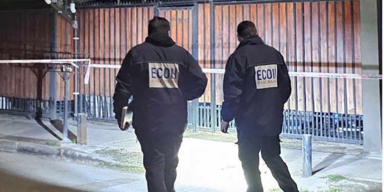 Operativo nocturno salva a tres kayakistas atrapados en el río Aconcagua en Concón