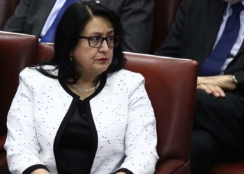 Decretan arresto domiciliario a concejala PPD de Graneros por certificados médicos falsos