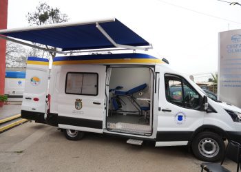 Gobierno Regional de Valparaíso entrega clínica móvil para atención médica y ginecológica en Olmué