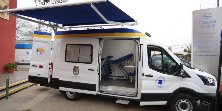Gobierno Regional de Valparaíso entrega clínica móvil para atención médica y ginecológica en Olmué