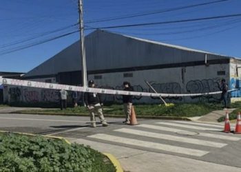 Familia presenta demanda por $600 millones contra Mall de Viña del Mar por accidente que casi le cuesta la mano a una niña escalera