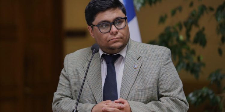 Alcaldesa de La Cruz gestiona mejoras viales con el Ministerio de Obras Públicas