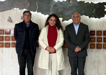 Alcaldesa de La Cruz gestiona mejoras viales con el Ministerio de Obras Públicas