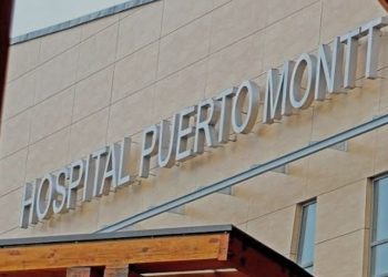 Escolar de 17 años es apuñalado por un adolescente en paradero de Puerto Montt