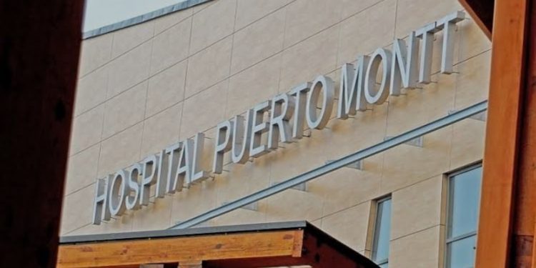 Escolar de 17 años es apuñalado por un adolescente en paradero de Puerto Montt