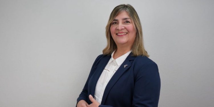 VERÓNICA VEGA, CANDIDATA A SENADORA LIBERTARIA: “El desempeño del Congreso es muy mediocre y eso hay que cambiarlo”