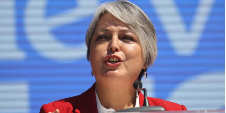 Jeannette Jara presenta su programa presidencial definitivo a semanas de las elecciones