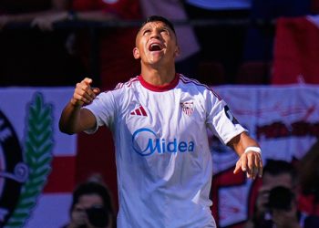 Jeannette Jara presenta su programa presidencial definitivo a semanas de las elecciones