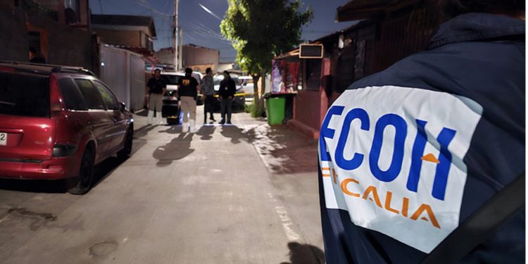 Trabajadores portuarios se movilizaron por el centro de Valparaíso