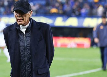 Trabajadores portuarios se movilizaron por el centro de Valparaíso