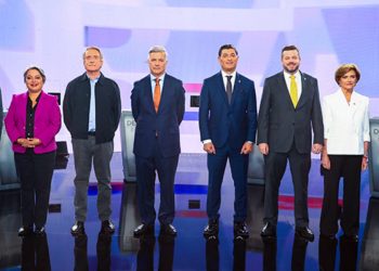 Bolivia elige presidente este domingo en segunda vuelta entre opositores, en medio de crisis económica