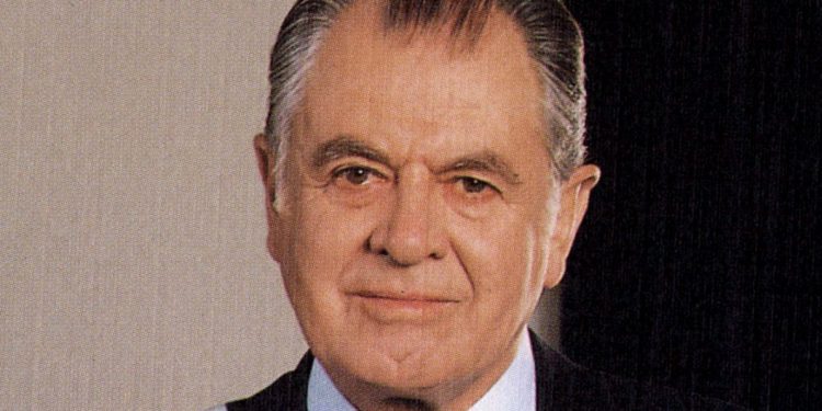 DC rechaza uso de la imagen del expresidente Aylwin en franja de RN