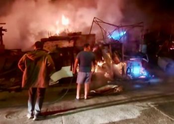 Tragedia en Limache luego que dos adultos mayores fallecieran en incendio que destruyó dos viviendas