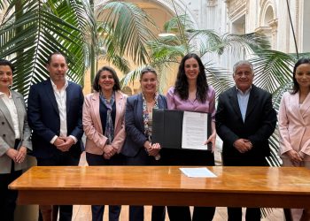 Gobierno firma compromiso interministerial para fortalecer la gestión de los Sitios de Patrimonio Mundial de Chile