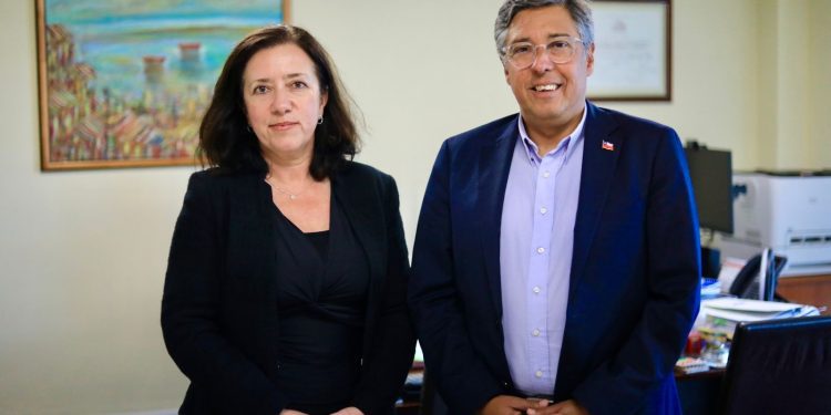 SSVSA desarrolla encuentro sobre innovación en salud pública en Valparaíso