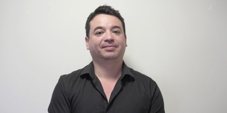 Suspenden clases en sectores de Iquique y Alto Hospicio por incendio en la Zofri