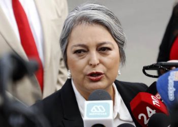 Suspenden clases en sectores de Iquique y Alto Hospicio por incendio en la Zofri