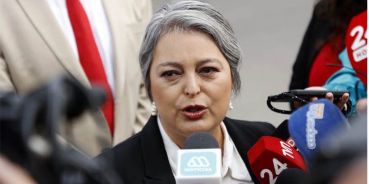 Suspenden clases en sectores de Iquique y Alto Hospicio por incendio en la Zofri