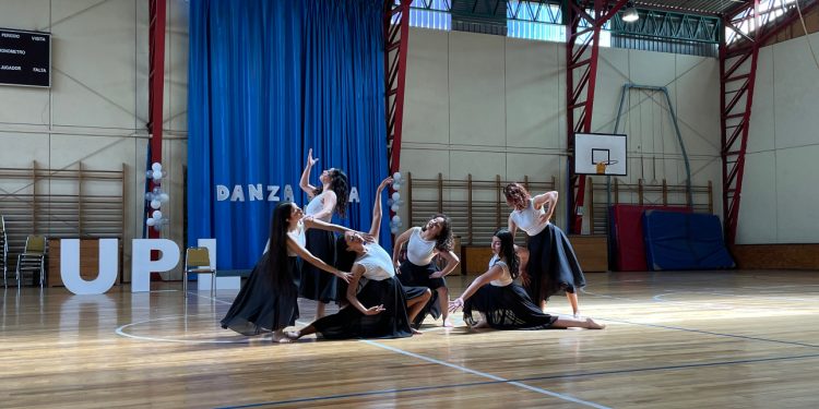 Gala del Ballet Gimnástico UPLA invita a disfrutar la danza en el Teatro Municipal de Valparaíso