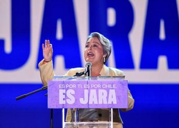 Masivo cierre de Jeannette Jara en Valparaíso con llamando a enfrentar el miedo y votar con esperanza