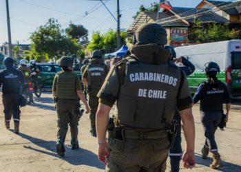 Graves incidentes en desalojo de feria navideña ilegal