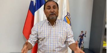 Admiten querella por injurias interpuesta por Senador Fidel Espinoza contra Diputado Manouchehri